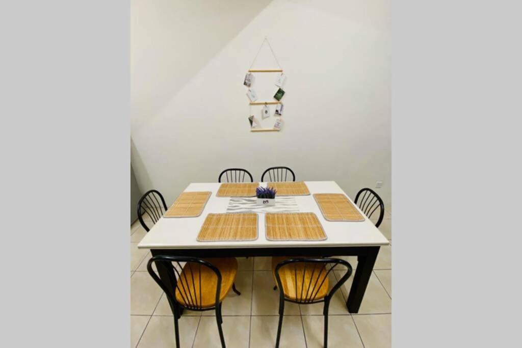 Lily Vacation Home At Cameron Highlands - 12 Pax,Free Wifi W Carporch Tanah Rata Exterior foto
